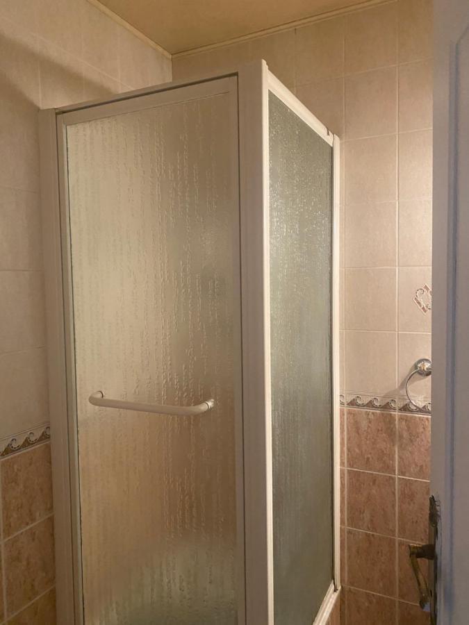 Appartement Chambre Cour à Fontaine  Extérieur photo